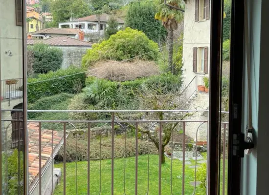 Apartment-for-6-guests-in-Pescallo-bay-Bellagio